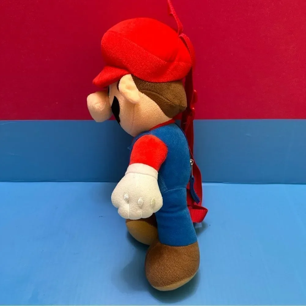 Nintendo Súper Mario Plush Backpack